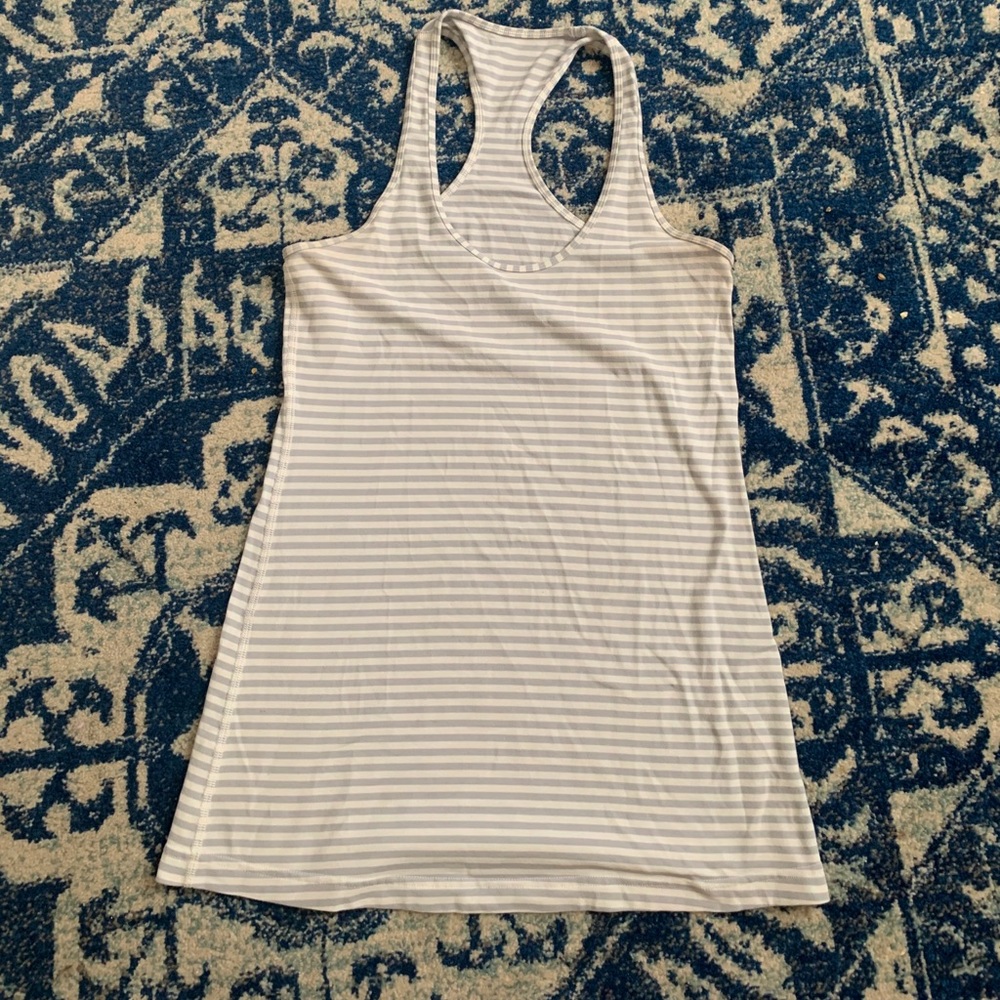 Lululemon tank